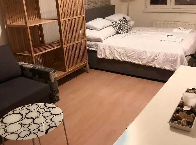Apartment Richie Near Aquapark Prag